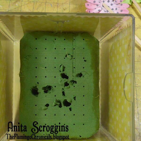 Happy Spring! Use a Deflecto storage cube and Joy Iron on letters to make some fun and functional storage for your desk top. floral foam